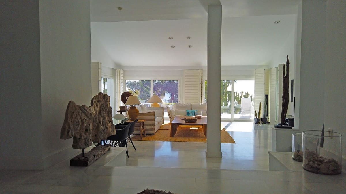 7 soverom Villa til salgs i Marbella med garasje - € 3 990 000 (Ref: 9144669)