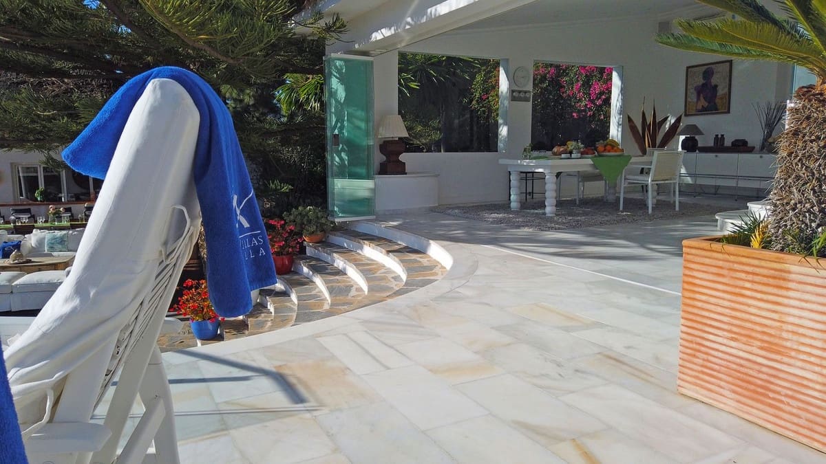 7 soverom Villa til salgs i Marbella med garasje - € 3 990 000 (Ref: 9144669)