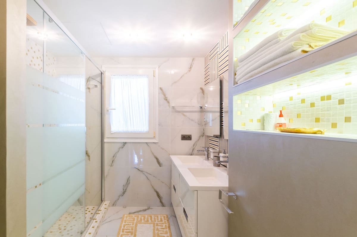 6 sovrum Villa till salu i Marbella med garage - 2 800 000 € (Ref: 9144671)