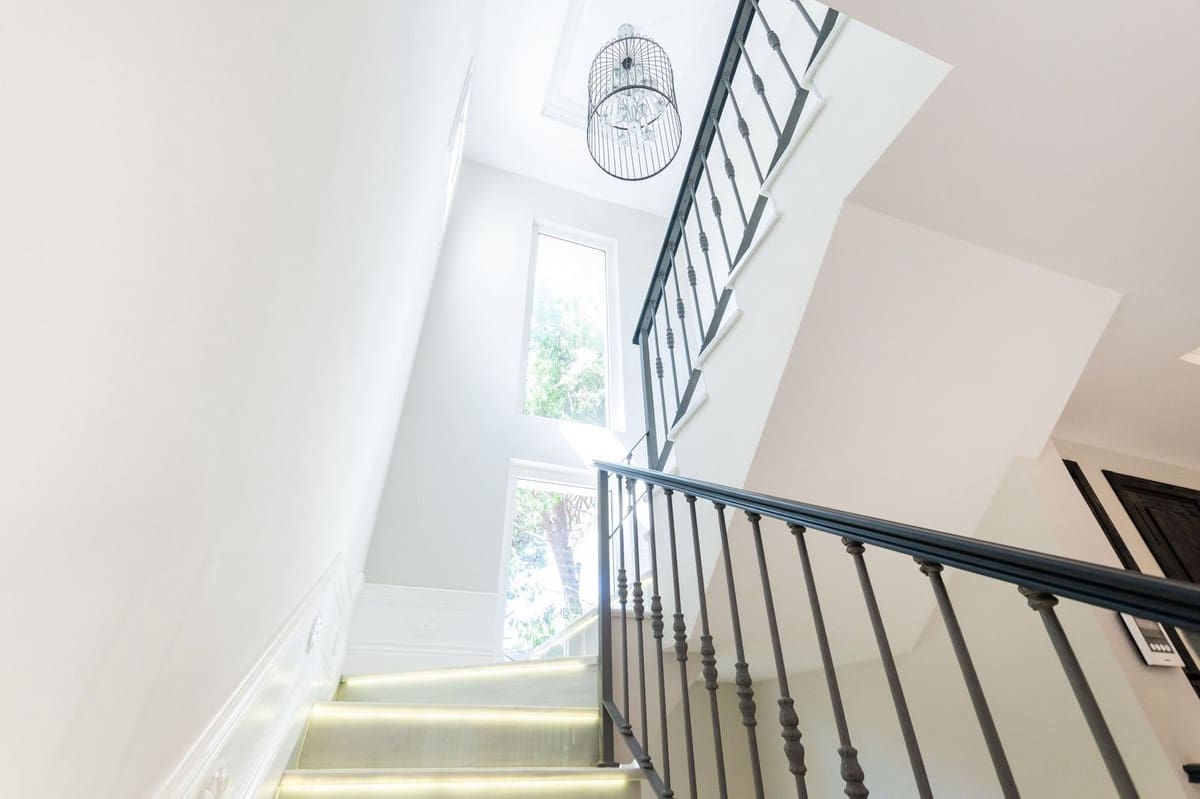 6 sovrum Villa till salu i Marbella med garage - 2 800 000 € (Ref: 9144671)