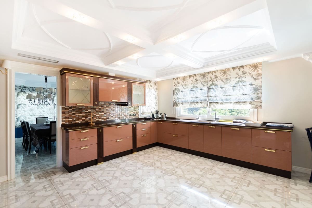 6 sovrum Villa till salu i Marbella med garage - 2 800 000 € (Ref: 9144671)