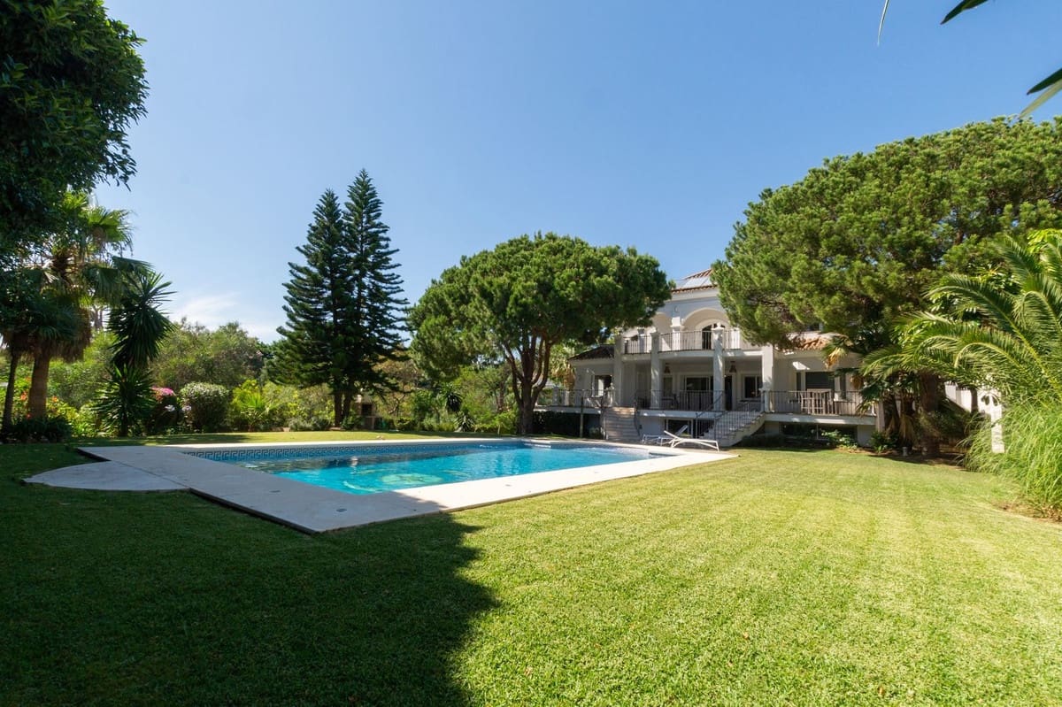 6 sovrum Villa till salu i Marbella med garage - 2 800 000 € (Ref: 9144671)