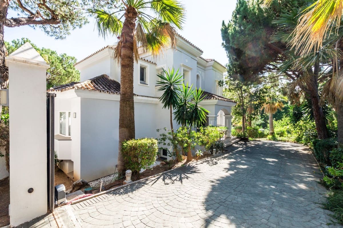 6 sovrum Villa till salu i Marbella med garage - 2 800 000 € (Ref: 9144671)