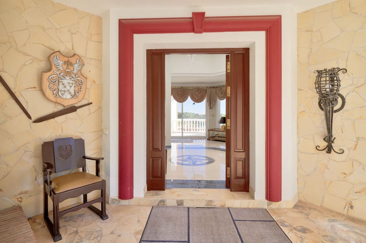 7 sypialnia Willa na sprzedaż w Marbella z garażem - 2 285 000 € (Ref: 9144672)