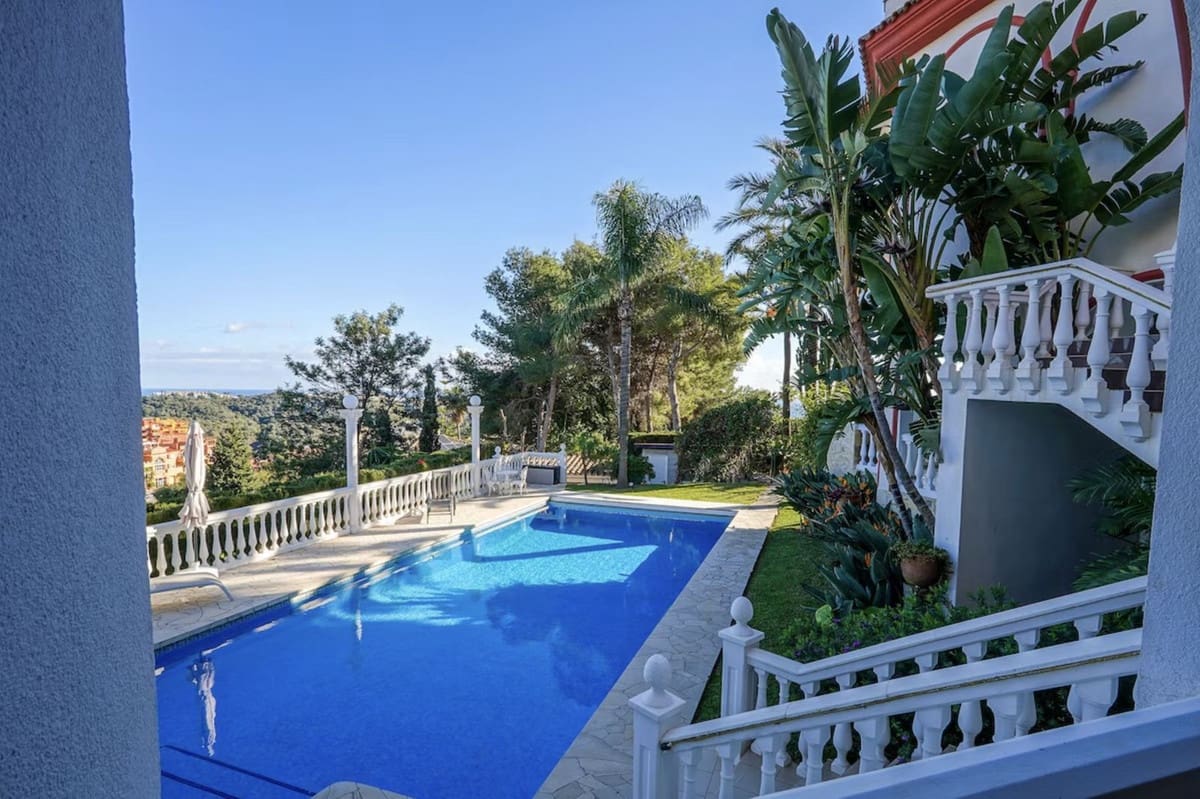 7 sypialnia Willa na sprzedaż w Marbella z garażem - 2 285 000 € (Ref: 9144672)