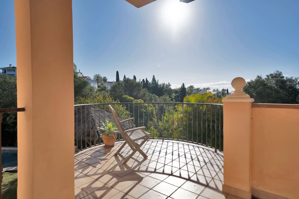 4 bedroom Villa for sale in Marbella - € 1,395,000 (Ref: 9144674)