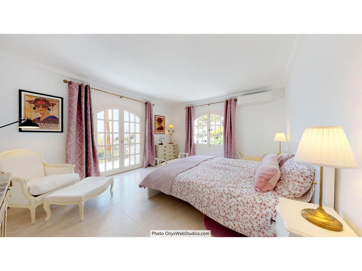Chalet de 9 habitaciones en Mijas en venta - 4.500.000 € (Ref: 9144996)