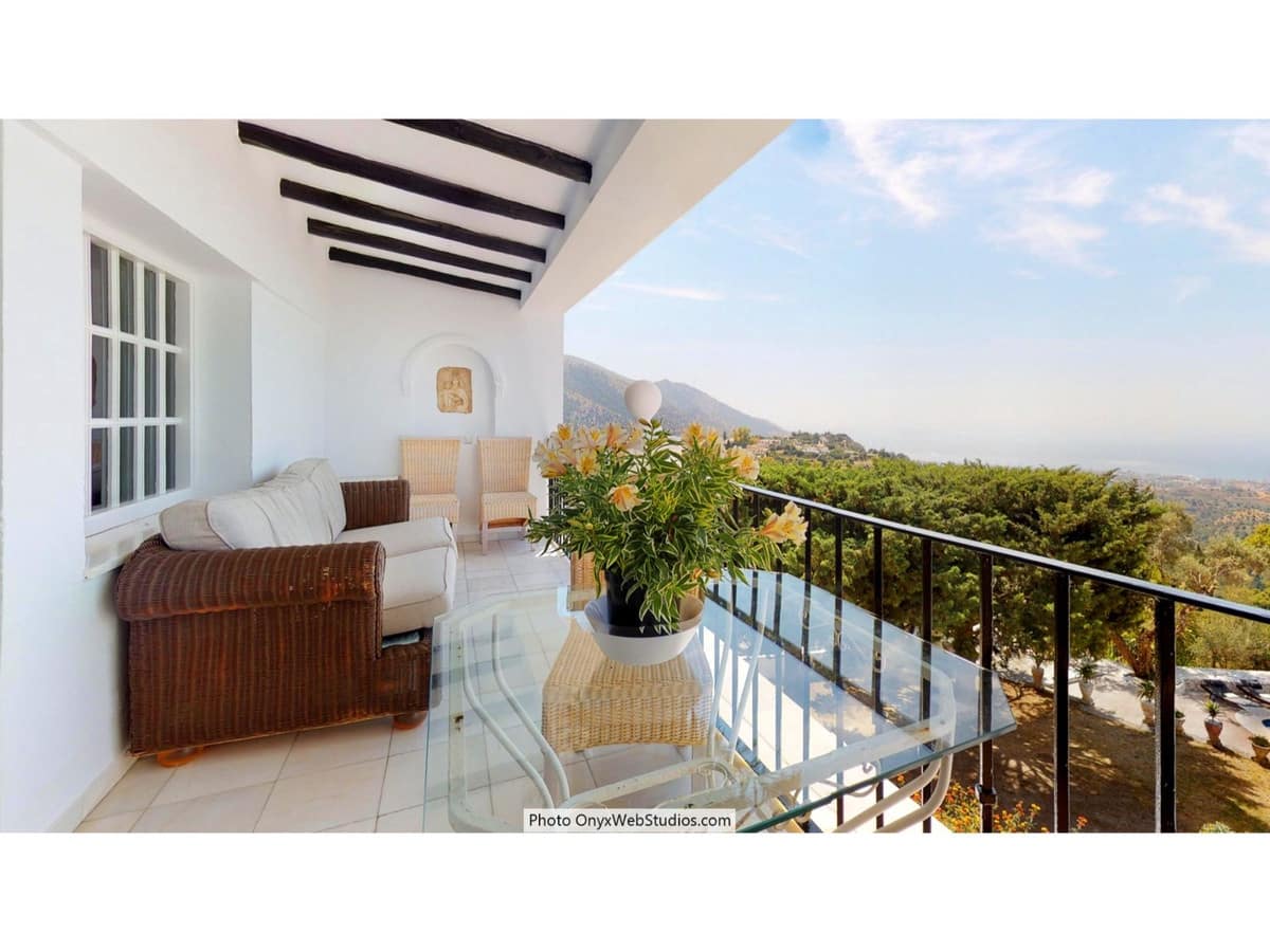 Chalet de 9 habitaciones en Mijas en venta - 4.500.000 € (Ref: 9144996)
