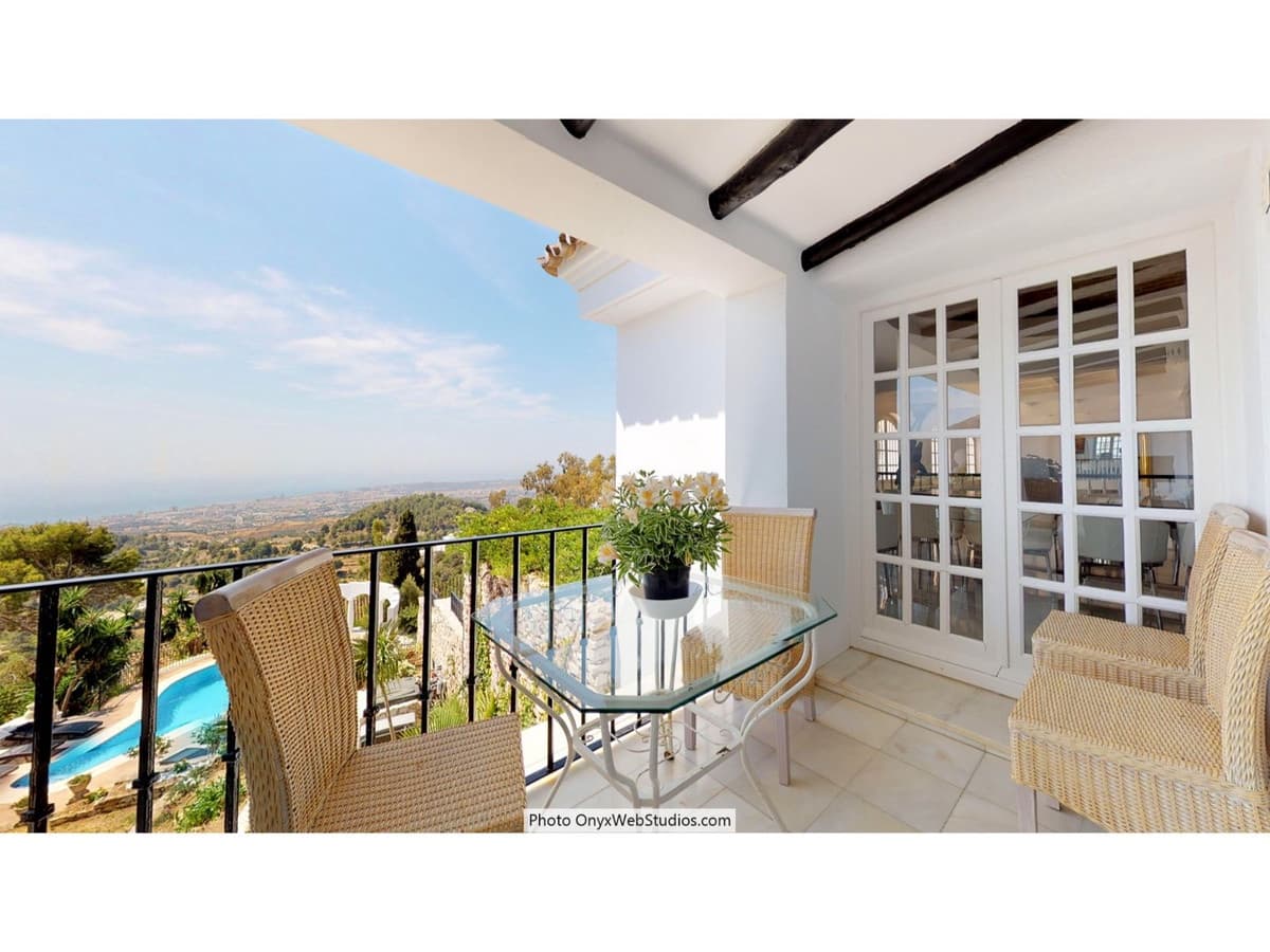 Chalet de 9 habitaciones en Mijas en venta - 4.500.000 € (Ref: 9144996)