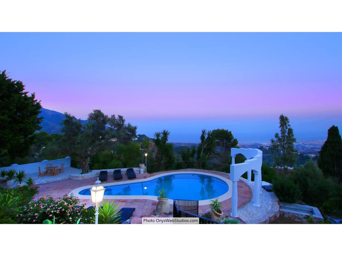 Chalet de 9 habitaciones en Mijas en venta - 4.500.000 € (Ref: 9144996)
