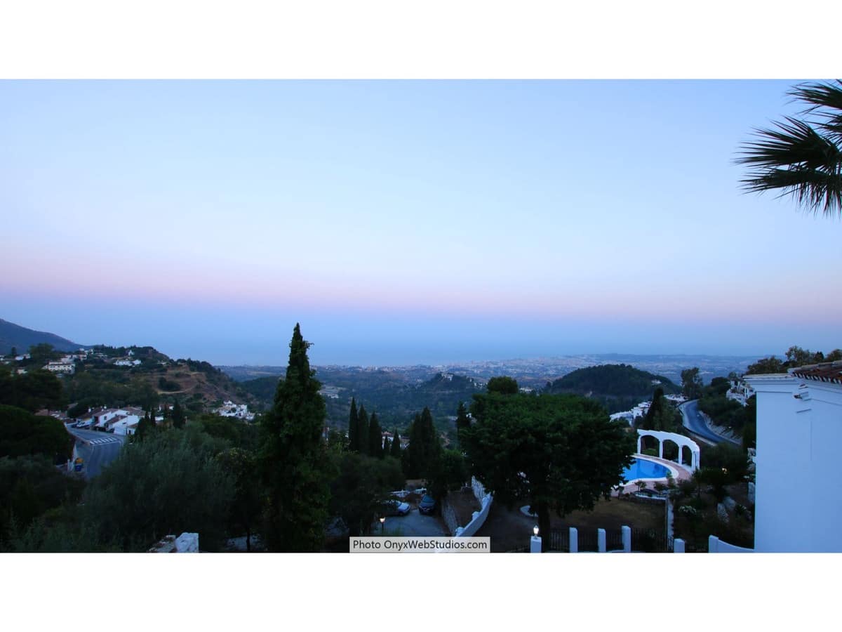 Chalet de 9 habitaciones en Mijas en venta - 4.500.000 € (Ref: 9144996)