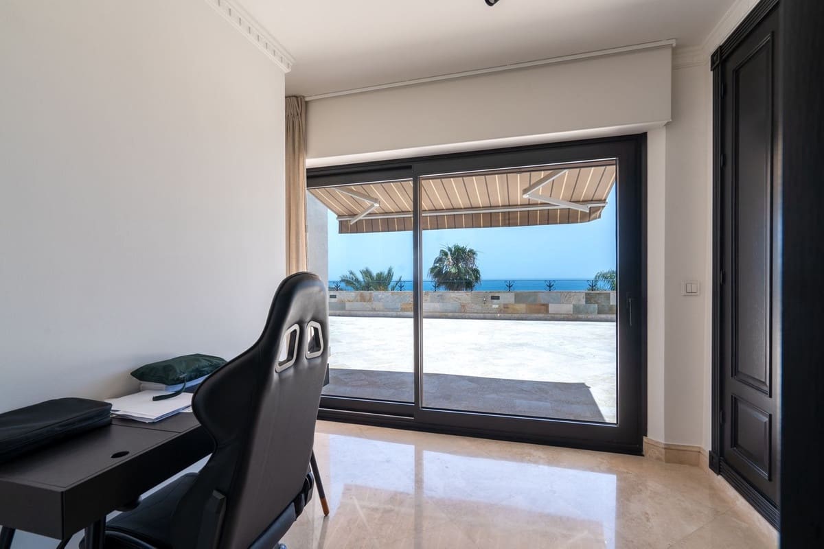 Chalet de 5 habitaciones en La Cala de Mijas en venta con garaje - 3.650.000 € (Ref: 9144997)