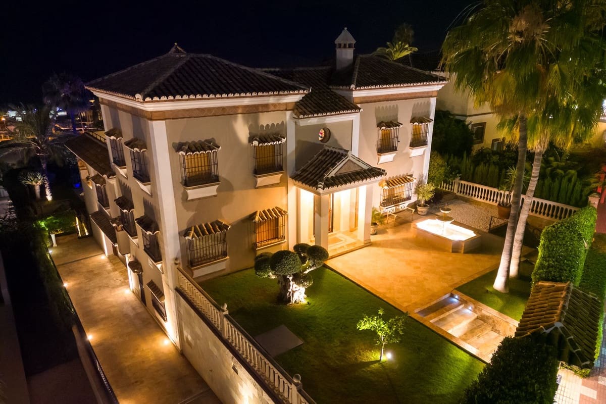 5 sypialnia Willa na sprzedaż w La Cala de Mijas z garażem - 3 650 000 € (Ref: 9144997)