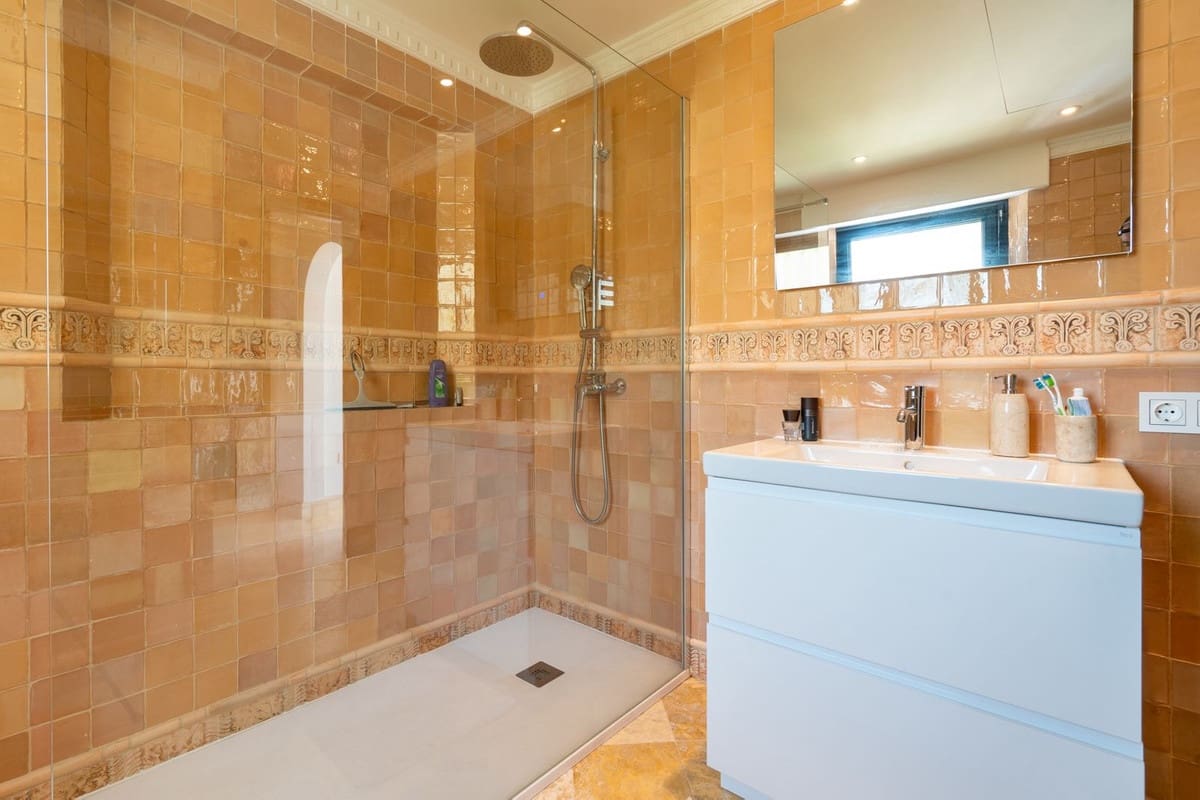 5 sypialnia Willa na sprzedaż w La Cala de Mijas z garażem - 3 650 000 € (Ref: 9144997)