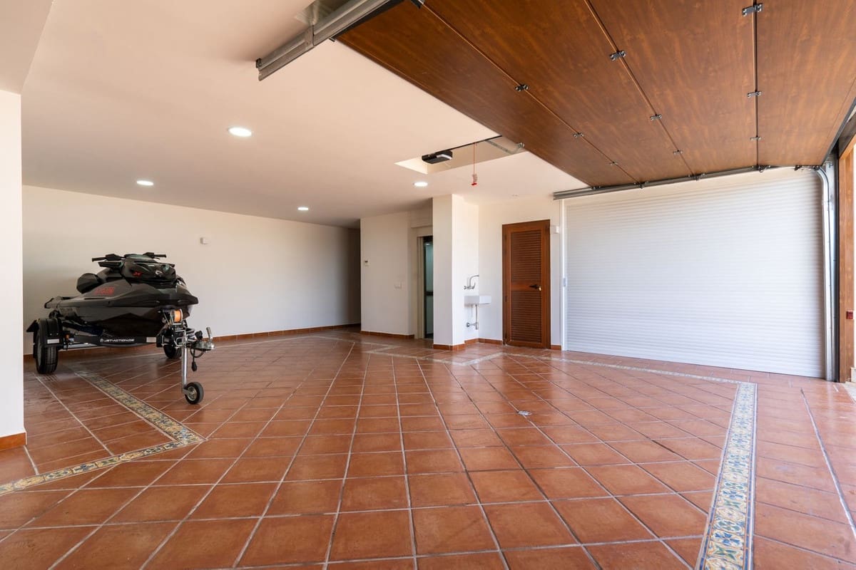 5 sypialnia Willa na sprzedaż w La Cala de Mijas z garażem - 3 650 000 € (Ref: 9144997)