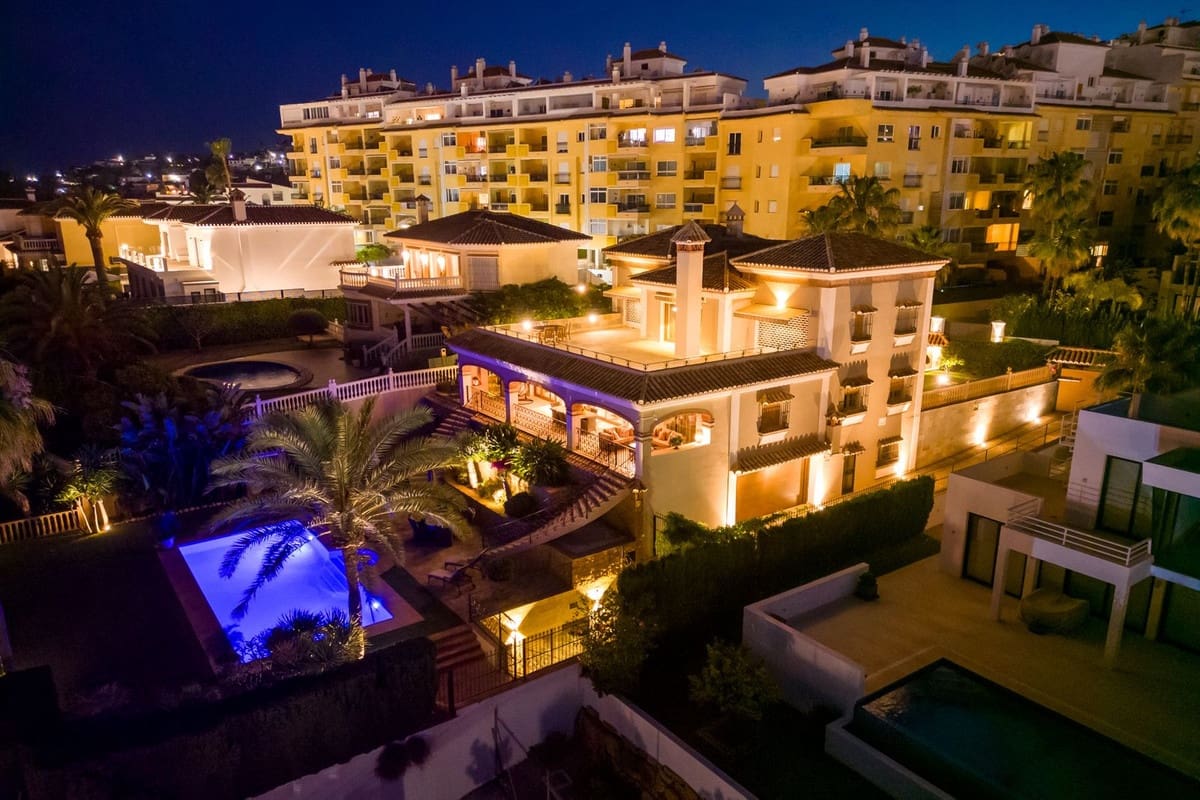 5 sypialnia Willa na sprzedaż w La Cala de Mijas z garażem - 3 650 000 € (Ref: 9144997)