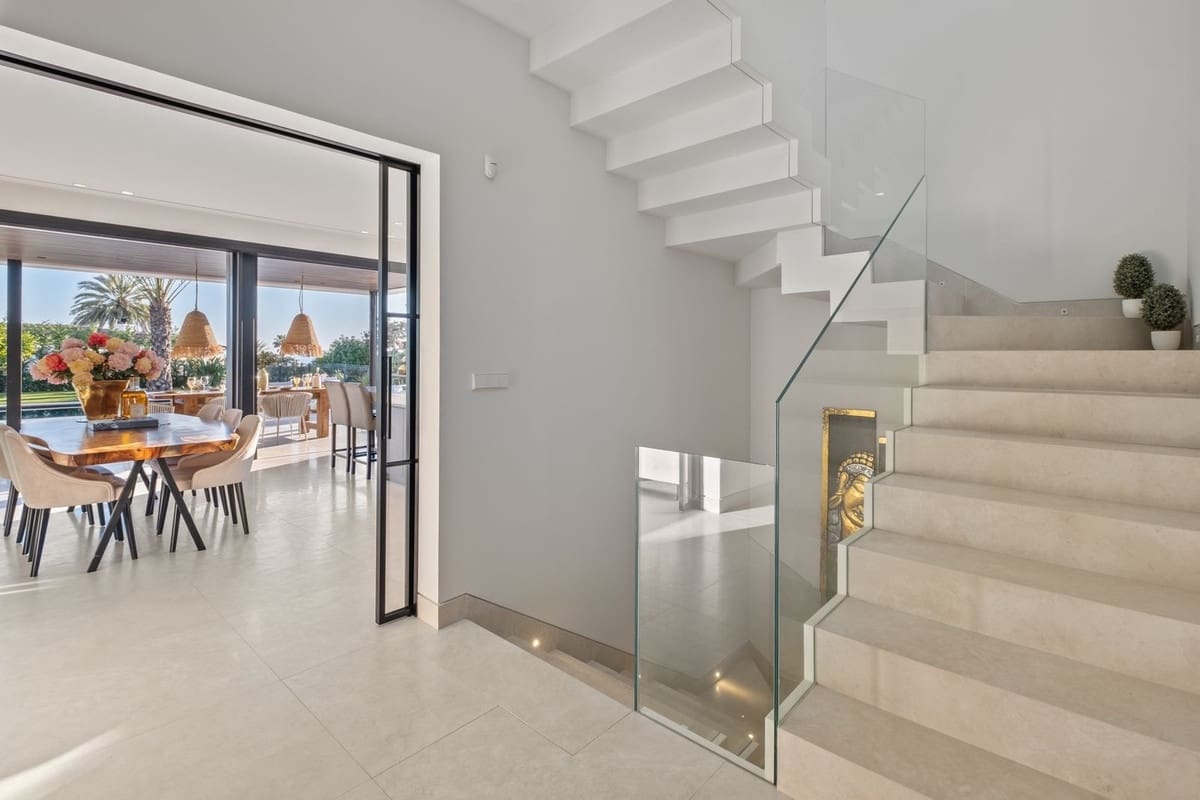 4 sypialnia Willa na sprzedaż w Marbesa z garażem - 3 499 000 € (Ref: 9144998)