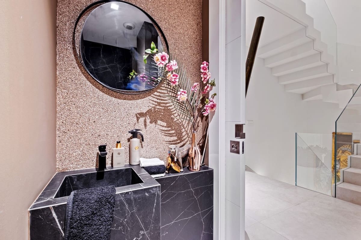 4 sypialnia Willa na sprzedaż w Marbesa z garażem - 3 499 000 € (Ref: 9144998)