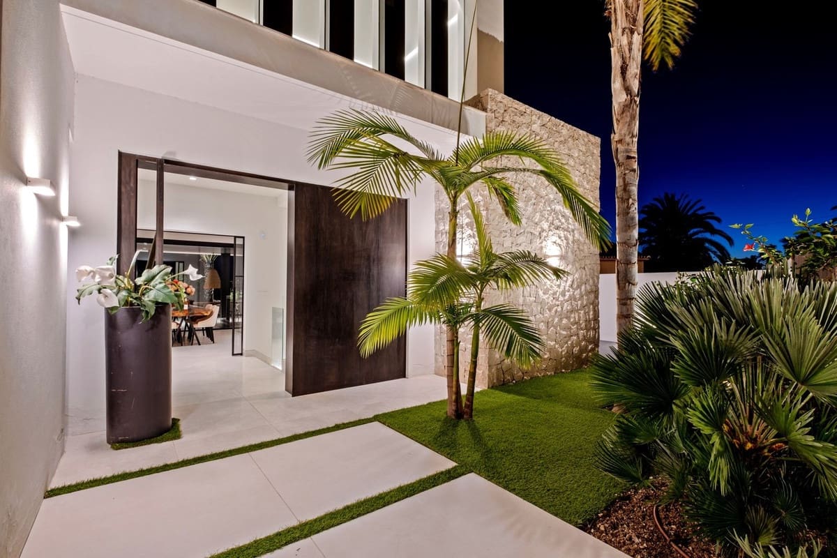 4 sypialnia Willa na sprzedaż w Marbesa z garażem - 3 499 000 € (Ref: 9144998)