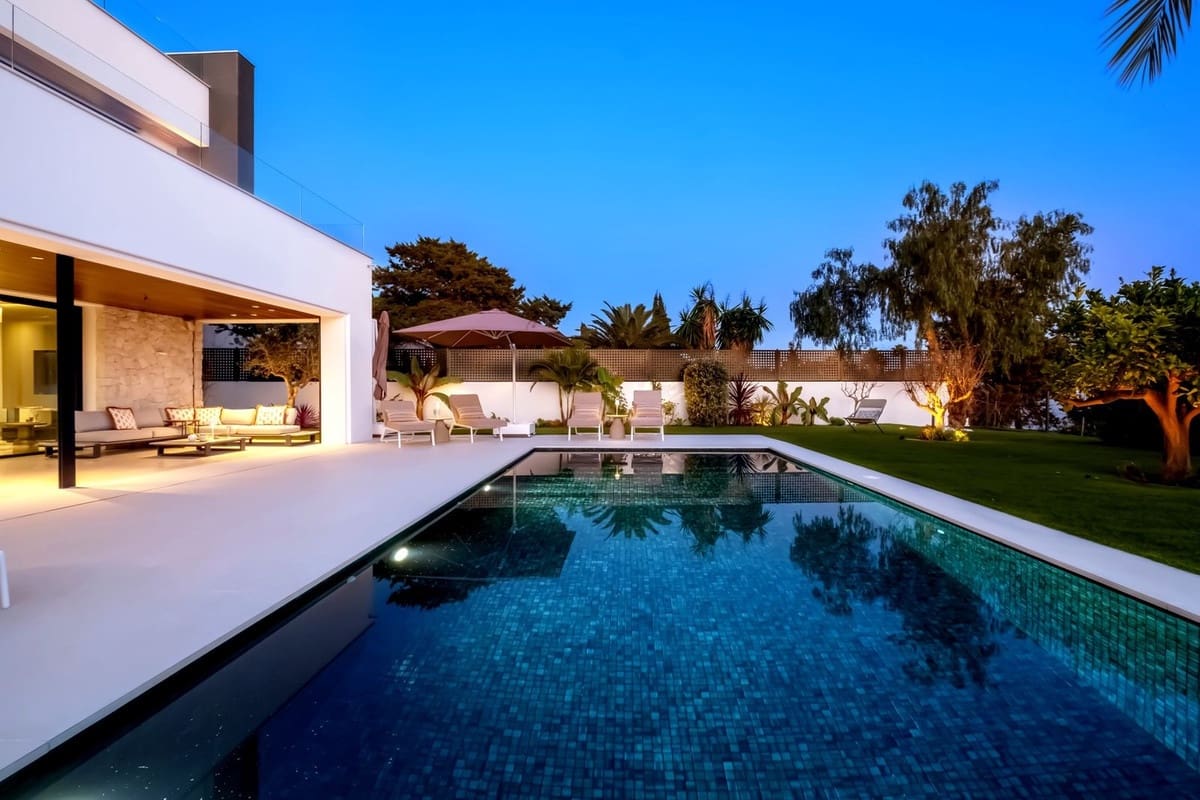 4 sypialnia Willa na sprzedaż w Marbesa z garażem - 3 499 000 € (Ref: 9144998)