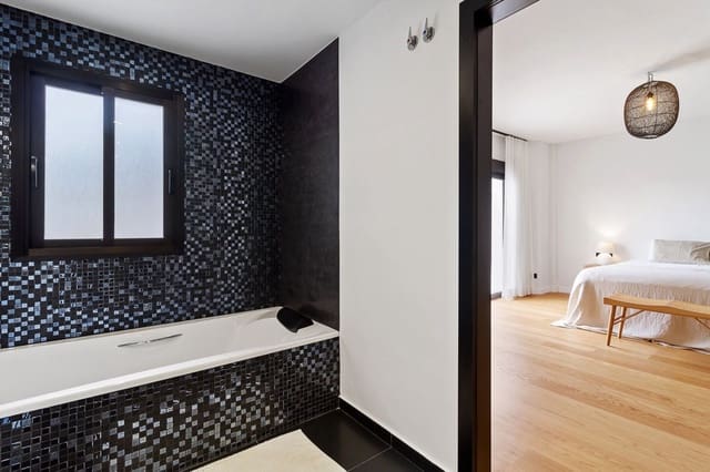 5 sypialnia Willa na sprzedaż w Benalmádena - 2 750 000 € (Ref: 9145001)