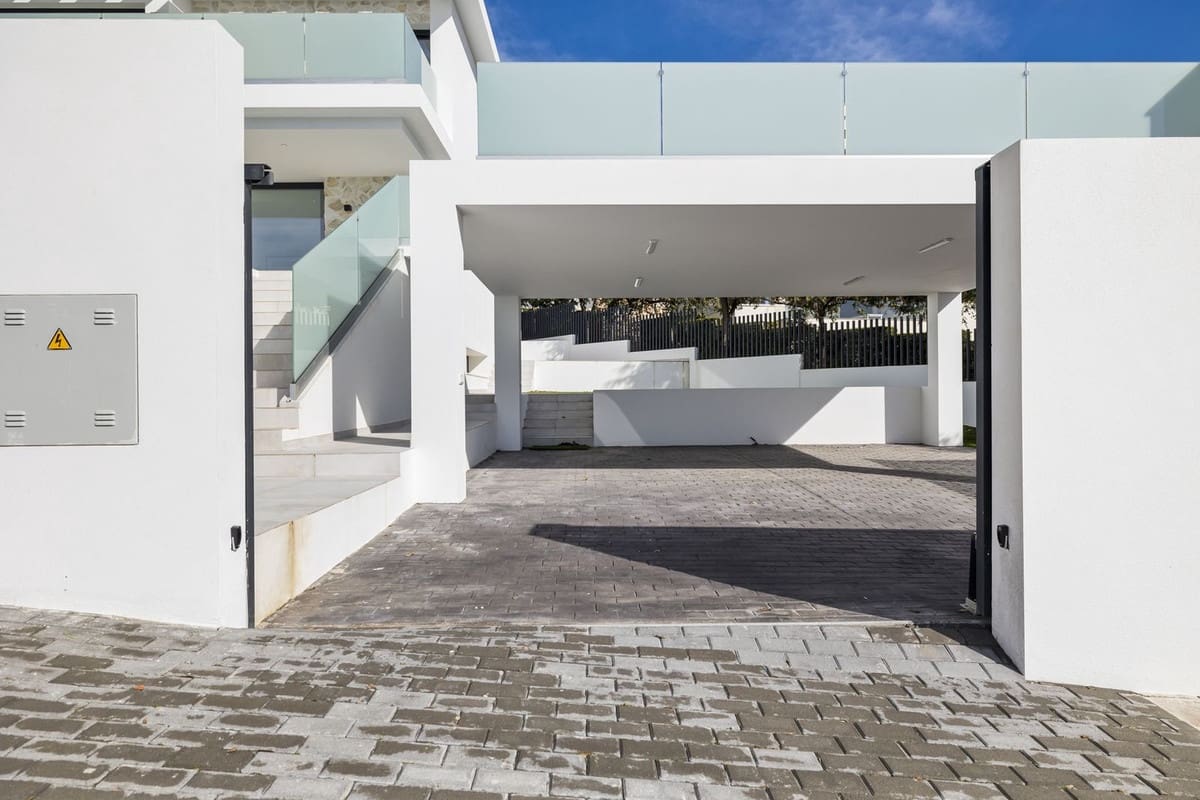 6 makuuhuone Huvila myytävänä paikassa La Cala de Mijas - 2 650 000 € (Ref: 9145002)