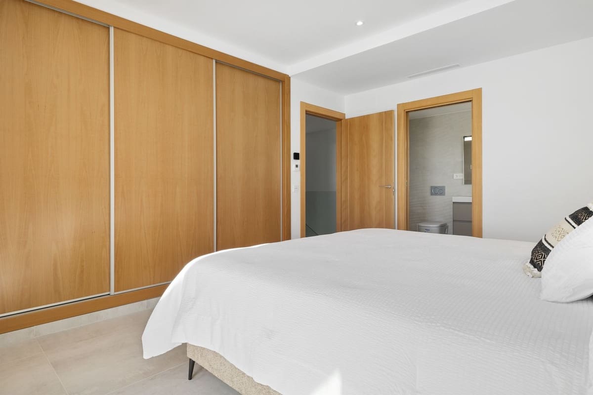 6 makuuhuone Huvila myytävänä paikassa La Cala de Mijas - 2 650 000 € (Ref: 9145002)