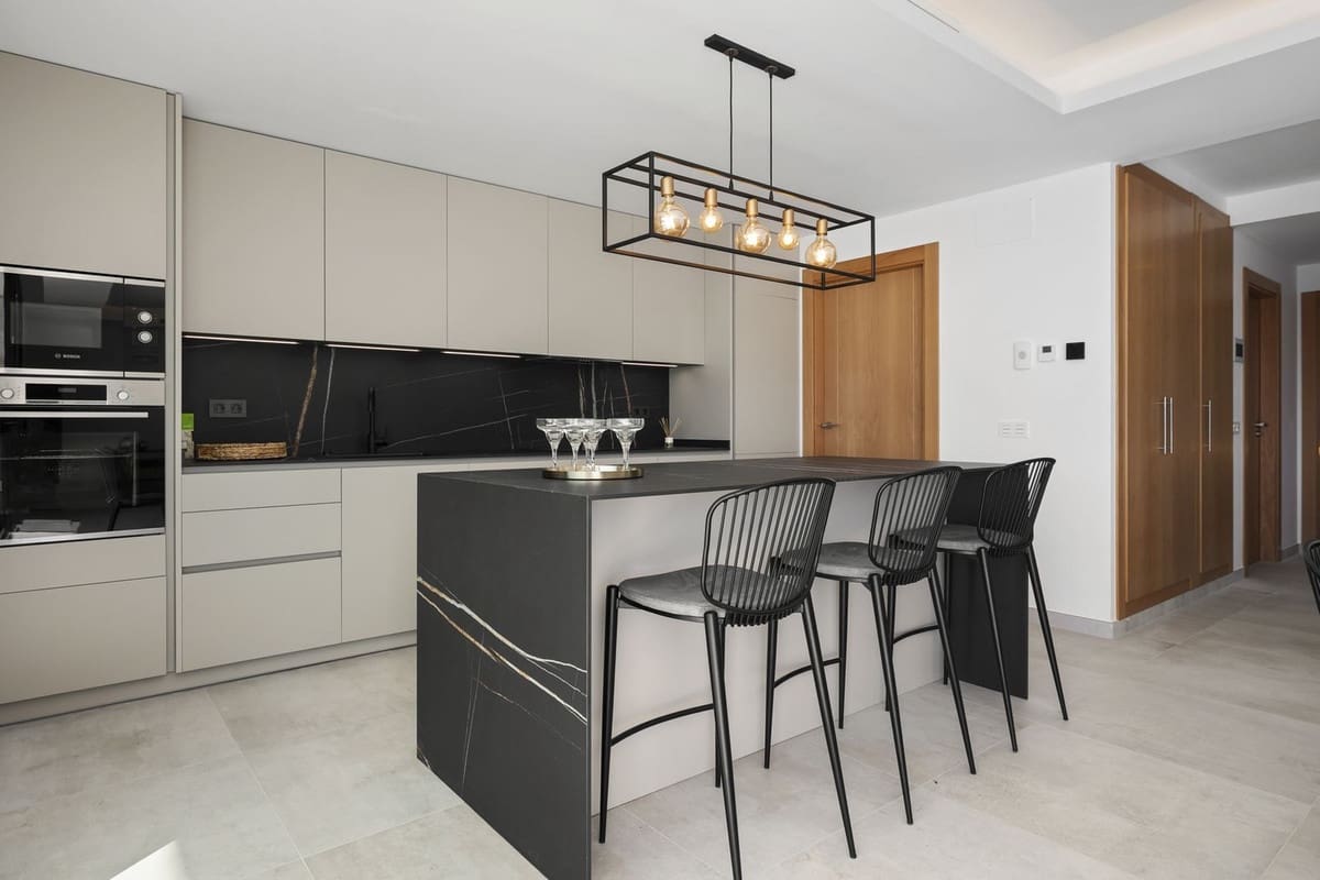 Chalet de 6 habitaciones en La Cala de Mijas en venta - 2.650.000 € (Ref: 9145002)