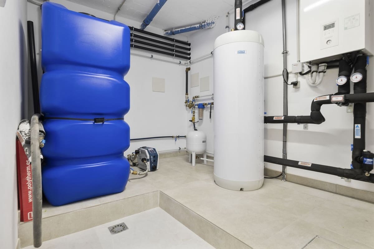 Chalet de 6 habitaciones en La Cala de Mijas en venta - 2.650.000 € (Ref: 9145002)