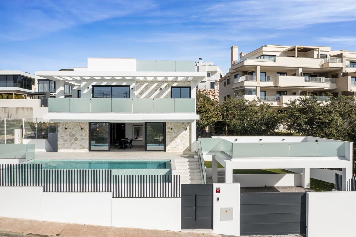 6 soverom Villa til salgs i La Cala de Mijas - € 2 650 000 (Ref: 9145002)