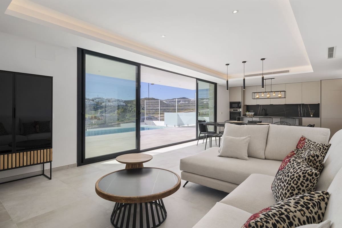 6 soverom Villa til salgs i La Cala de Mijas - € 2 650 000 (Ref: 9145002)