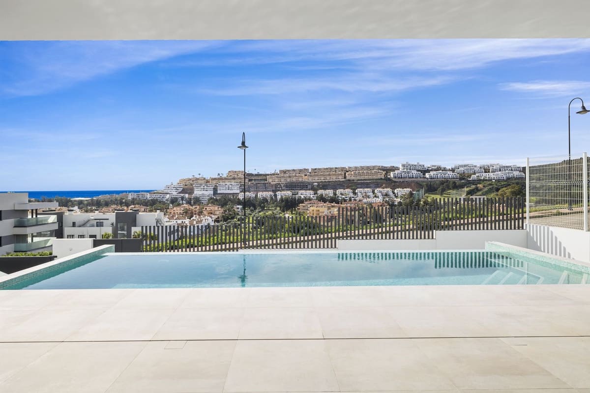 6 soverom Villa til salgs i La Cala de Mijas - € 2 650 000 (Ref: 9145002)