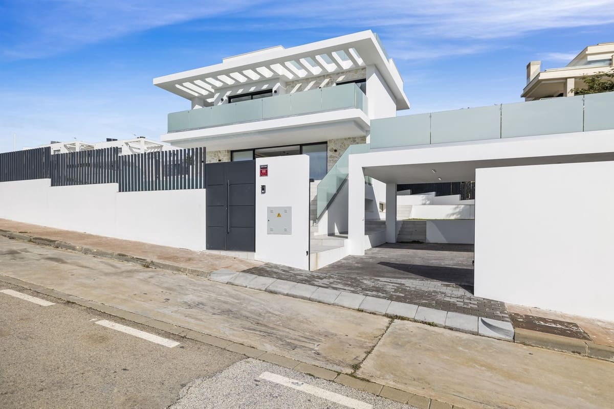 6 soverom Villa til salgs i La Cala de Mijas - € 2 650 000 (Ref: 9145002)