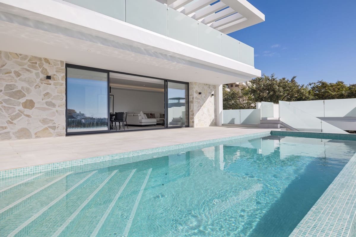 6 soverom Villa til salgs i La Cala de Mijas - € 2 650 000 (Ref: 9145002)