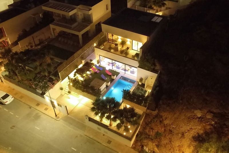 5 makuuhuone Huvila myytävänä paikassa La Cala de Mijas - 2 395 000 € (Ref: 9145003)