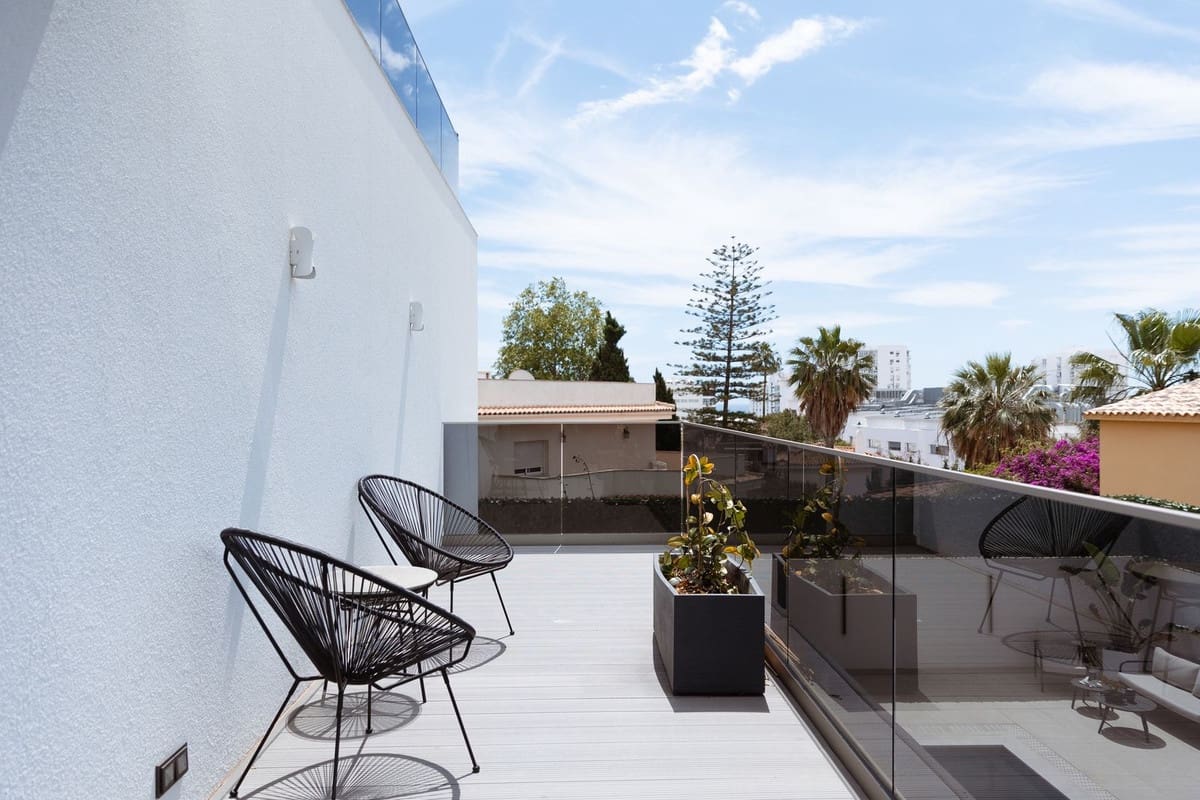 Chalet de 6 habitaciones en Benalmádena en venta con garaje - 1.950.000 € (Ref: 9145004)