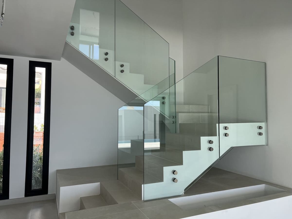 Chalet de 4 habitaciones en Fuengirola en venta - 1.755.000 € (Ref: 9145007)