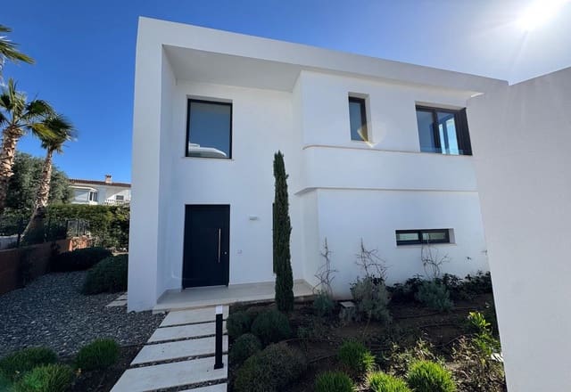 4 sypialnia Willa na sprzedaż w Fuengirola - 1 755 000 € (Ref: 9145007)