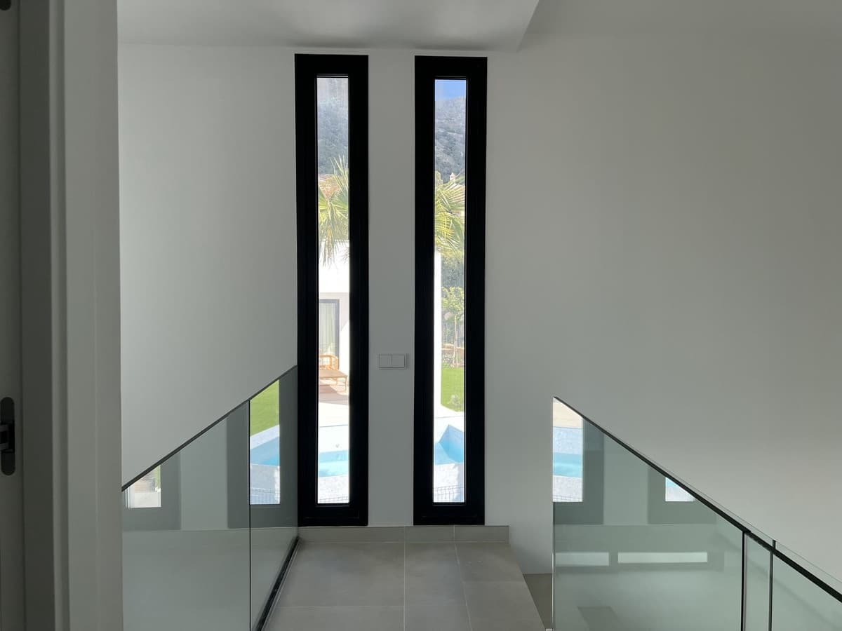 Chalet de 4 habitaciones en Fuengirola en venta - 1.755.000 € (Ref: 9145007)