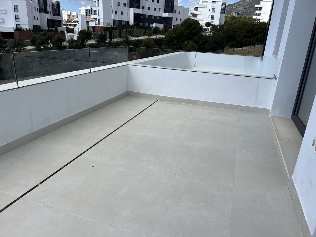 Chalet de 4 habitaciones en Fuengirola en venta - 1.755.000 € (Ref: 9145007)