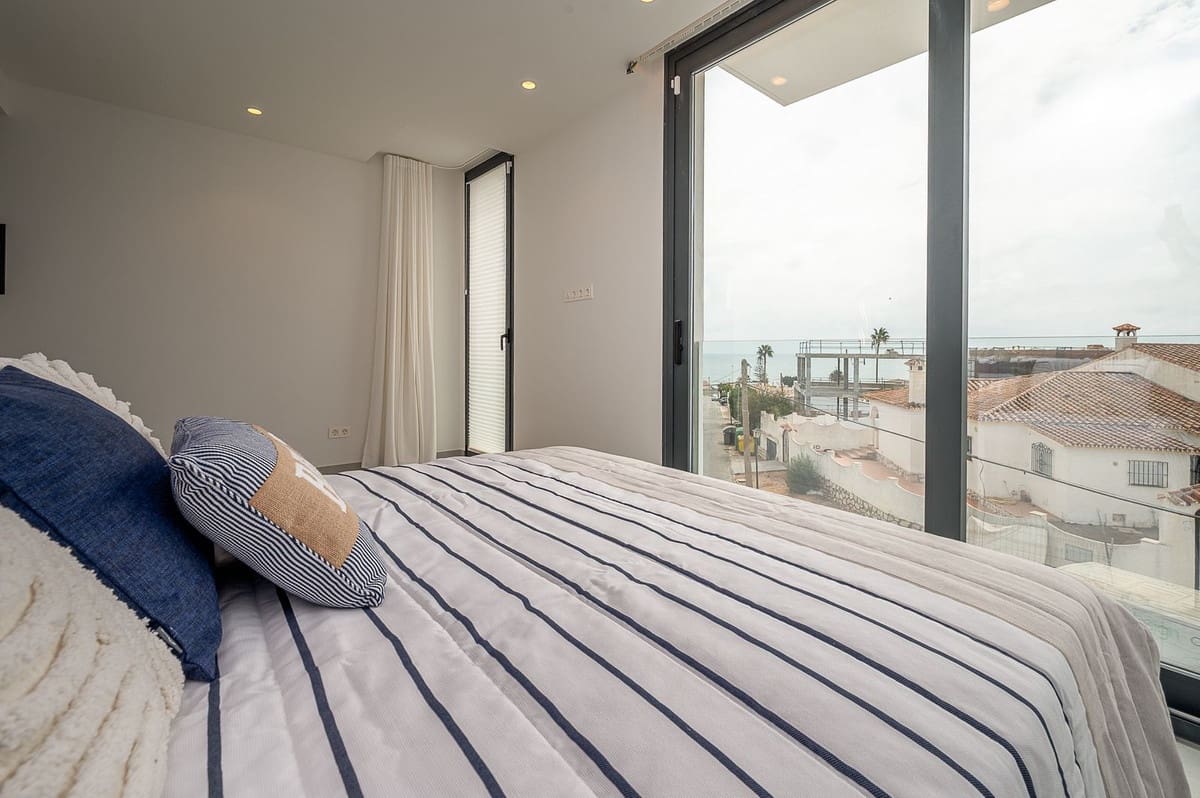 4 soveværelse Villa til salg i El Chaparral med garage - € 1.995.000 (Ref: 9145008)