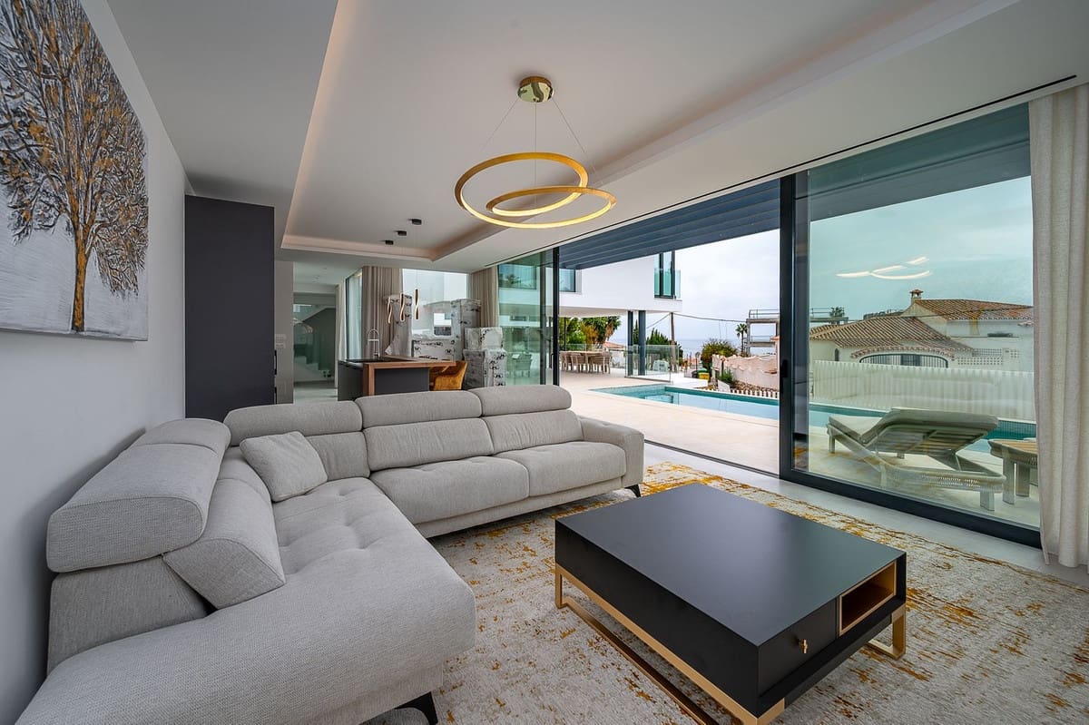 4 soveværelse Villa til salg i El Chaparral med garage - € 1.995.000 (Ref: 9145008)