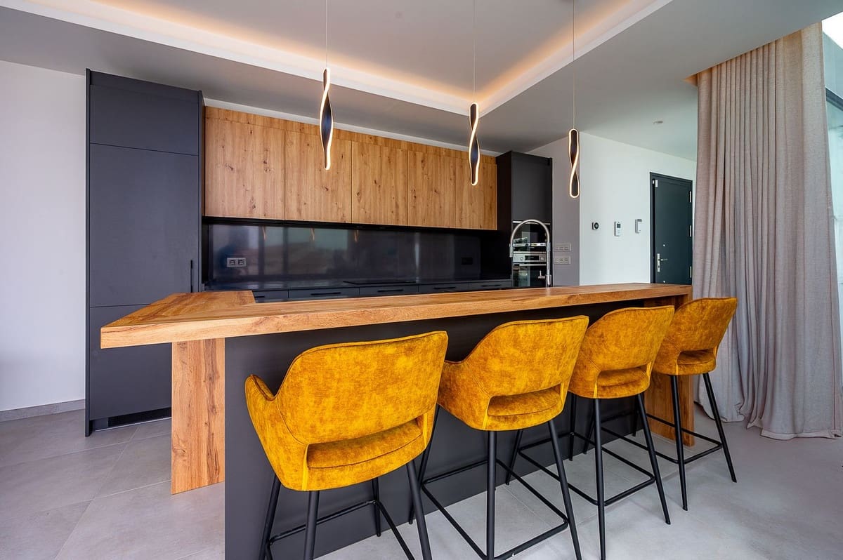 4 soveværelse Villa til salg i El Chaparral med garage - € 1.995.000 (Ref: 9145008)