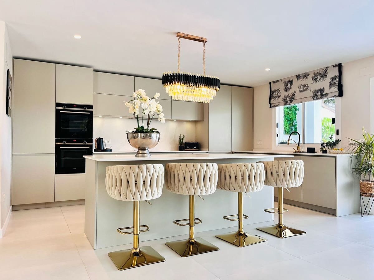 4 sypialnia Willa na sprzedaż w La Cala de Mijas z garażem - 1 895 000 € (Ref: 9145009)