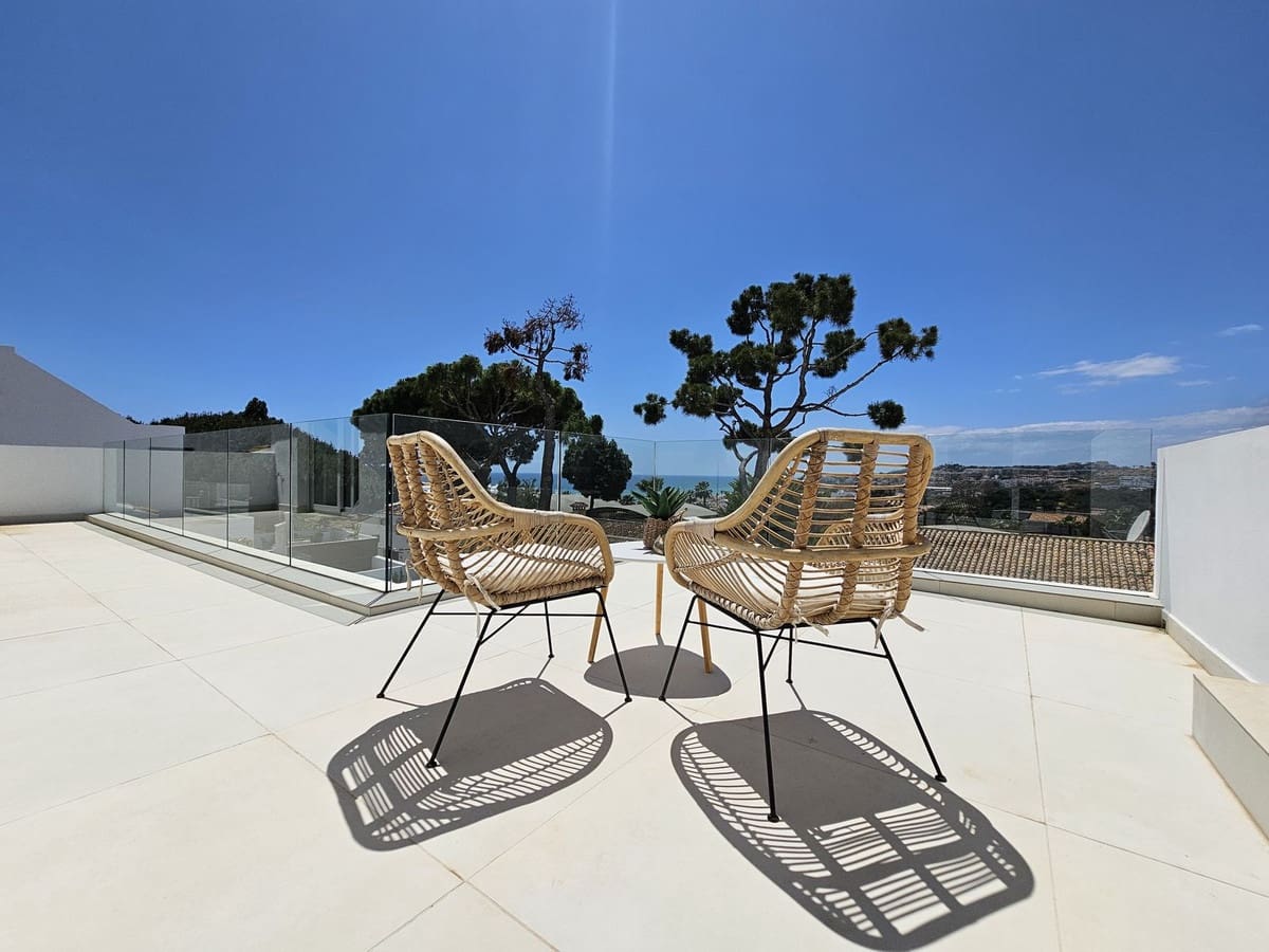 4 chambre Villa/Maison à vendre à La Cala de Mijas avec garage - 1 895 000 € (Ref: 9145009)