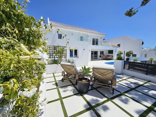 4 chambre Villa/Maison à vendre à La Cala de Mijas, Mijas avec garage - 1 895 000 € (Ref: 9145009)
