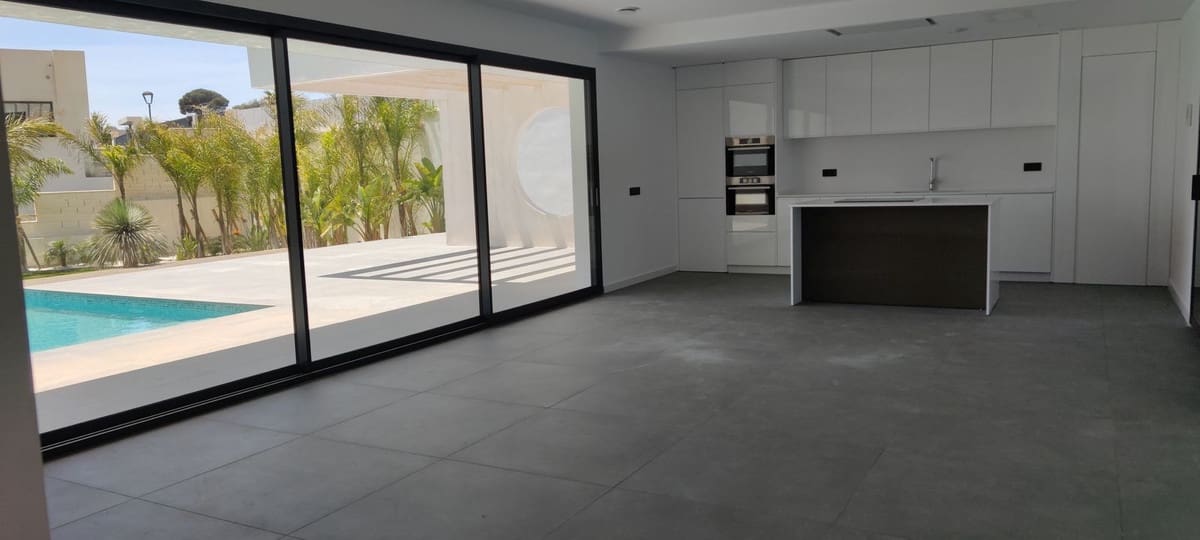 Chalet de 5 habitaciones en Mijas en venta - 1.850.000 € (Ref: 9145010)