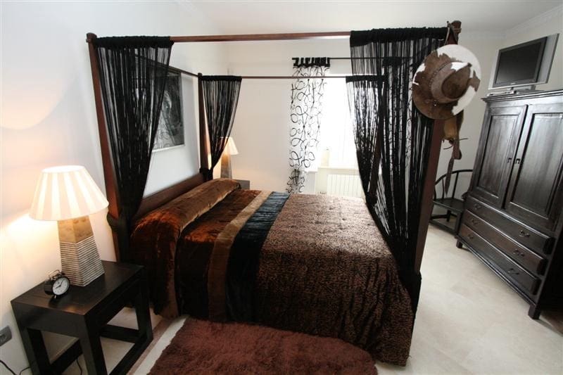 Chalet de 5 habitaciones en Mijas en venta con garaje - 1.850.000 € (Ref: 9145011)