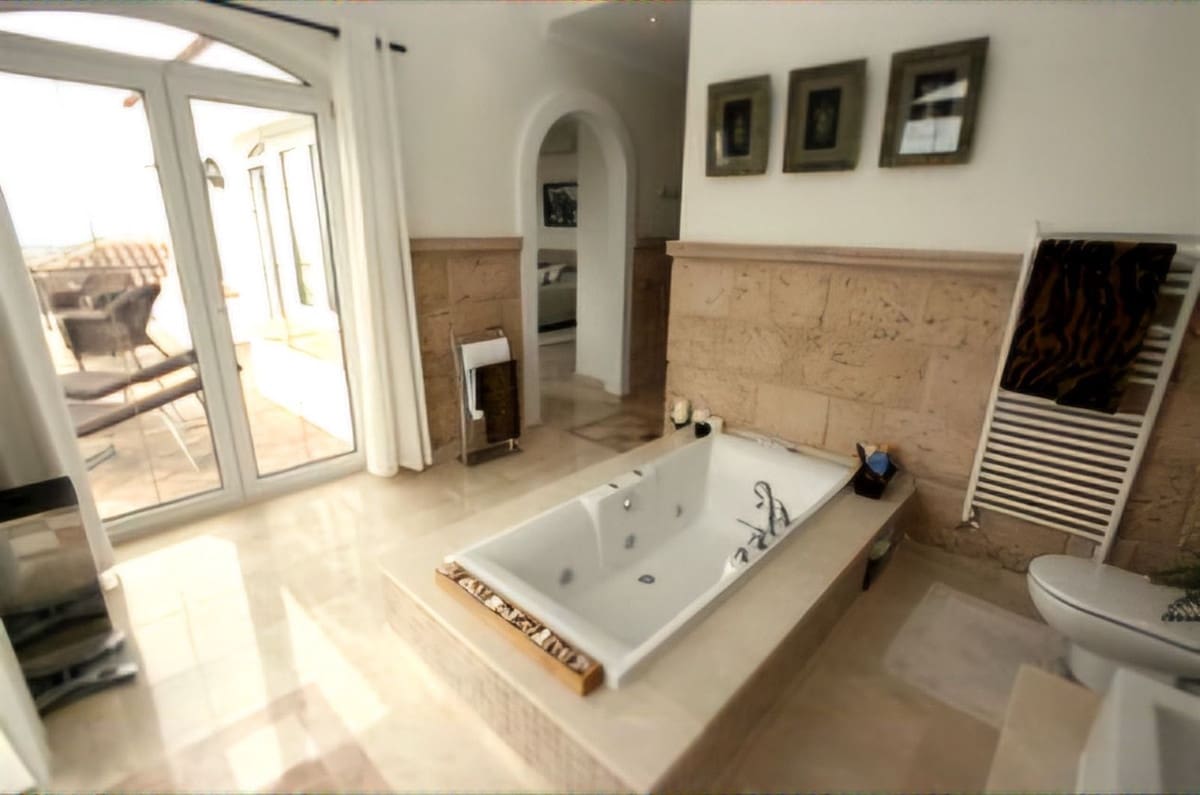 Chalet de 5 habitaciones en Mijas en venta con garaje - 1.850.000 € (Ref: 9145011)