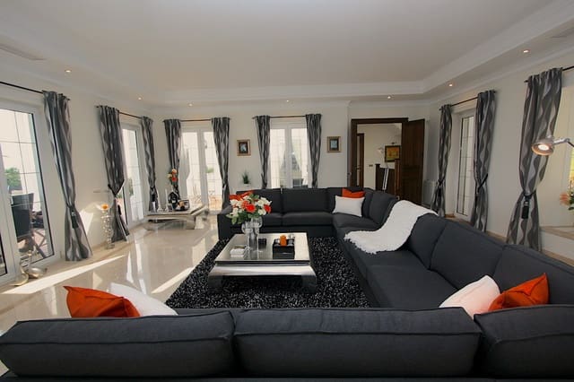 Chalet de 5 habitaciones en Mijas en venta con garaje - 1.850.000 € (Ref: 9145011)